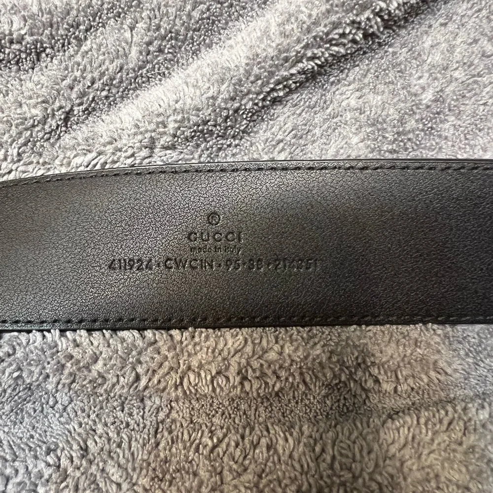 Gucci Black Embossed Leather Belt with Silver Interlocking G Buckle